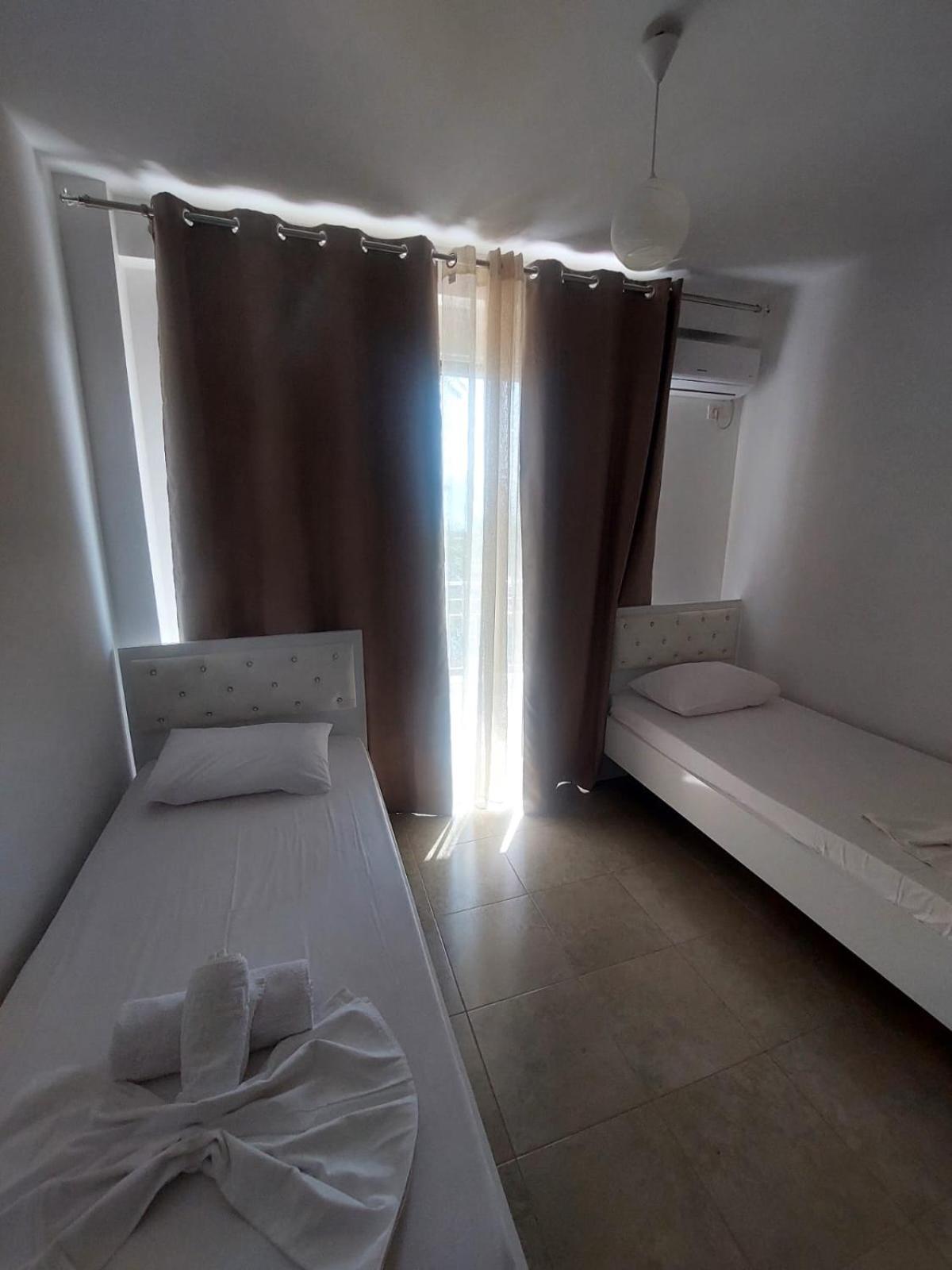 Redsun Apartment فلورا المظهر الخارجي الصورة
